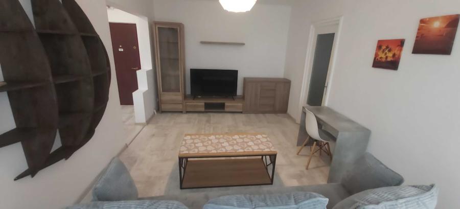 Apartament cu 2 camere semidecomandat în Dacia