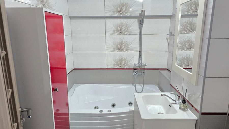 Apartament cu 2 camere decomandat în 22 Decembrie