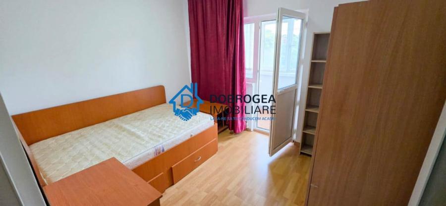 Apartament cu 2 camere decomandat în Păcii