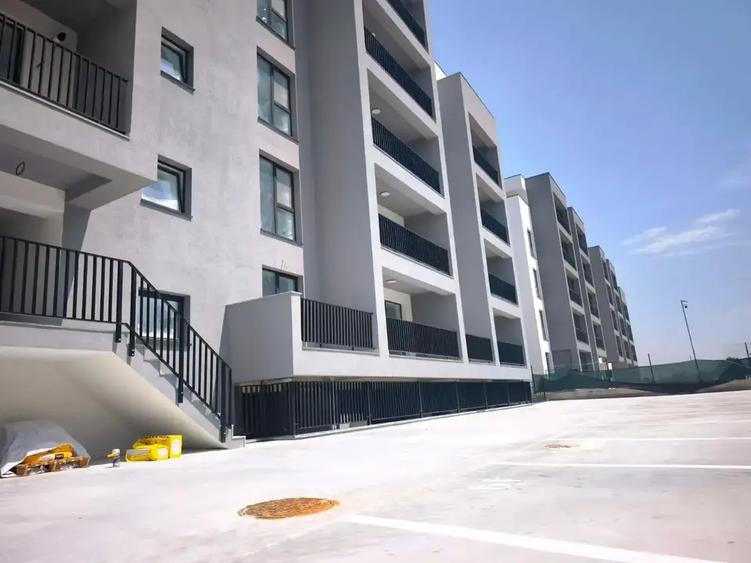 Apartament cu 3 camere decomandat în Theodor Pallady
