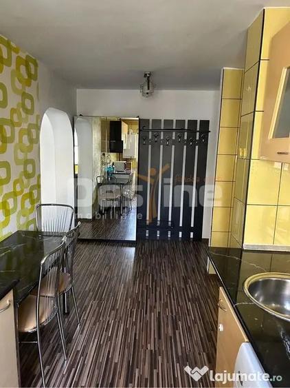 Apartament cu 4 camere semidecomandat în Drumul Taberei