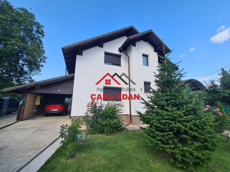 Casă cu 5 camere cu Teren 958 Mp în Câmpina
