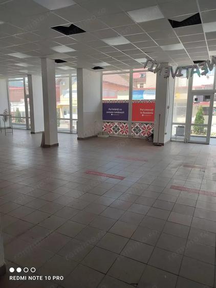 Spațiu comercial, de 327 mp, în Bumbești-Jiu