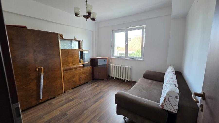 Apartament cu 2 camere semidecomandat, mobilat în Aradului