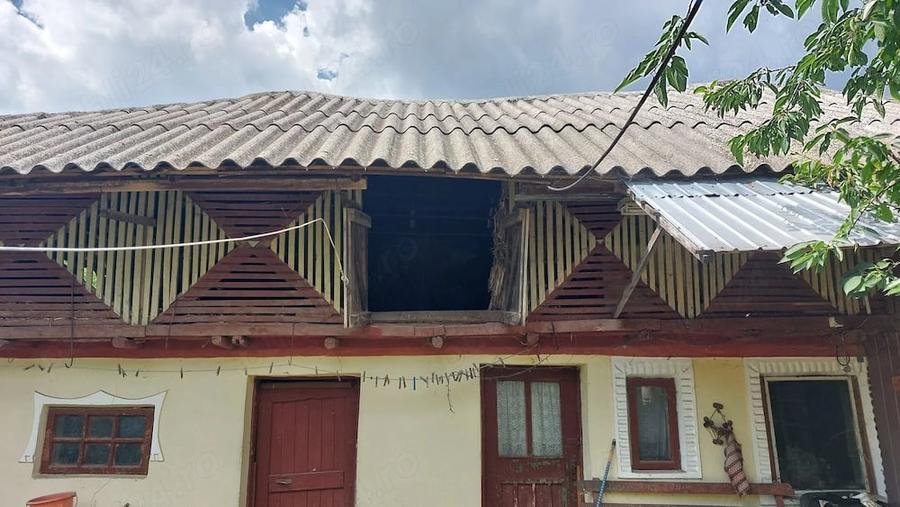 Casă cu 3 camere cu Teren 2138 Mp în Satu Nou