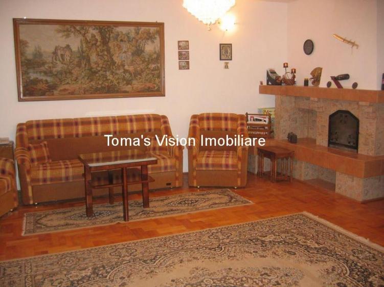 Casă individuală cu 10 camere cu Canalizare în Zamora