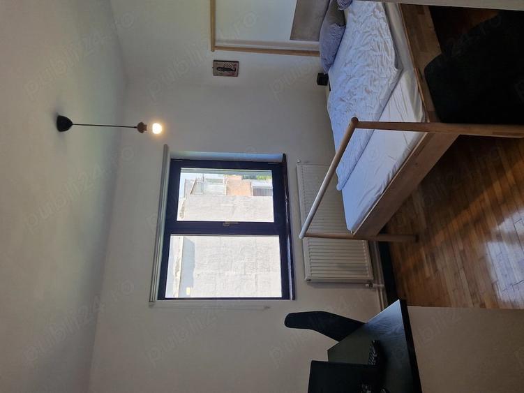 Apartament cu 3 camere semidecomandat în Central