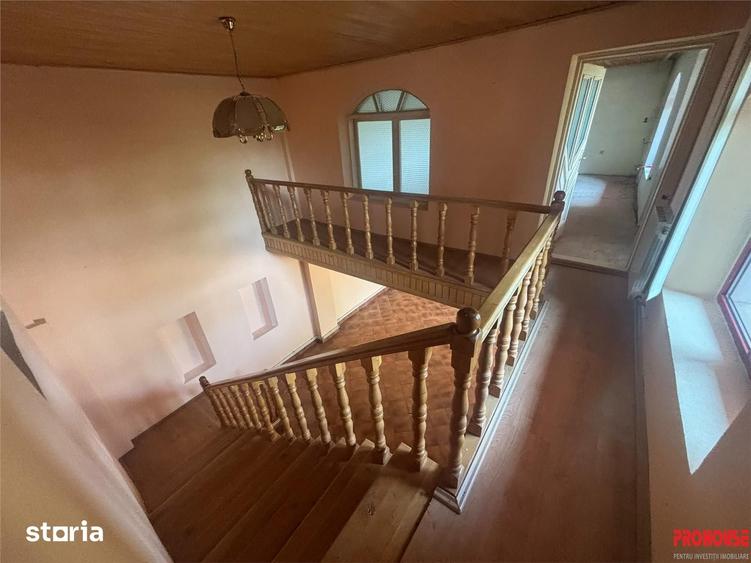 Casă cu 3 camere cu Teren 308 Mp în Central
