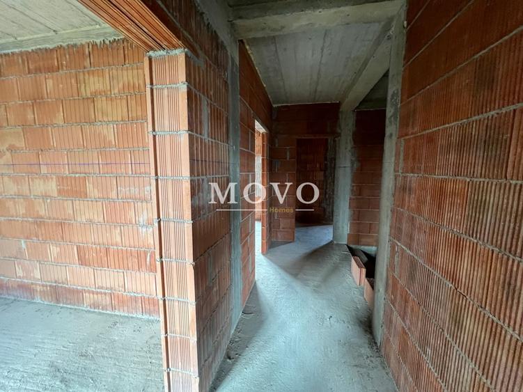Duplex cu 4 camere cu Canalizare în Giroc