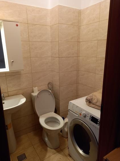 Apartament cu 3 camere semidecomandat în Chiajna
