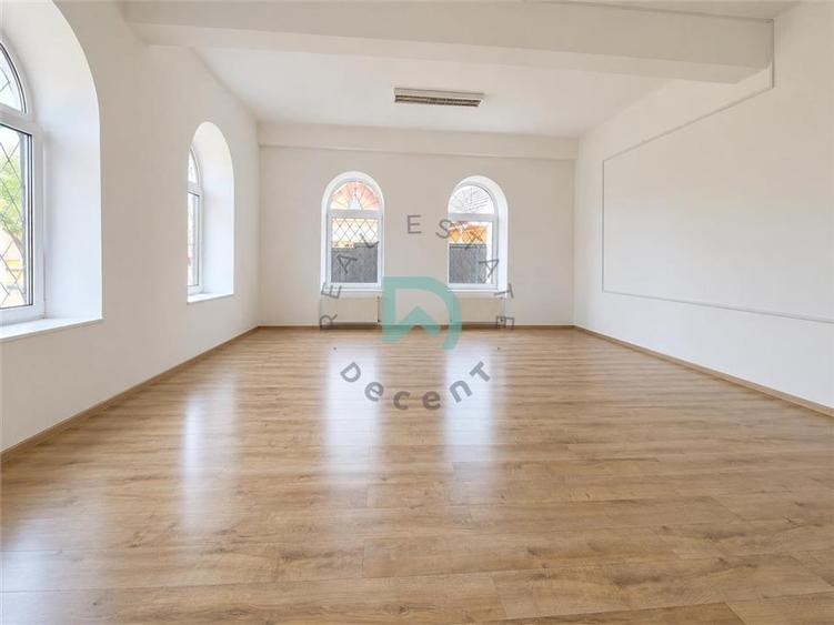 Spațiu comercial, de 556 mp, în Turcheș