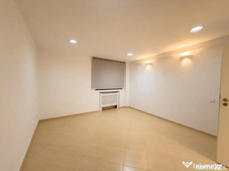 Apartament cu 3 camere decomandat în Eminescu