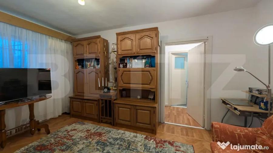 Apartament cu 2 camere semidecomandat în Aleea Trandafirilor