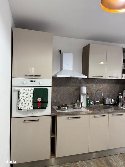 Casă cu 4 camere cu Teren 3885 Mp în Izgar