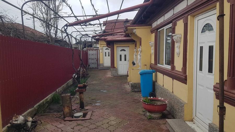 Casă cu 4 camere în Chercea