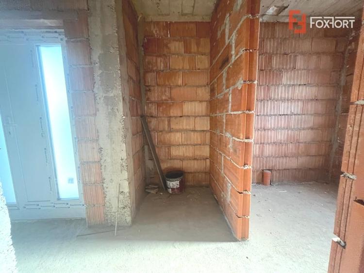 Duplex cu 4 camere cu Canalizare în Urseni