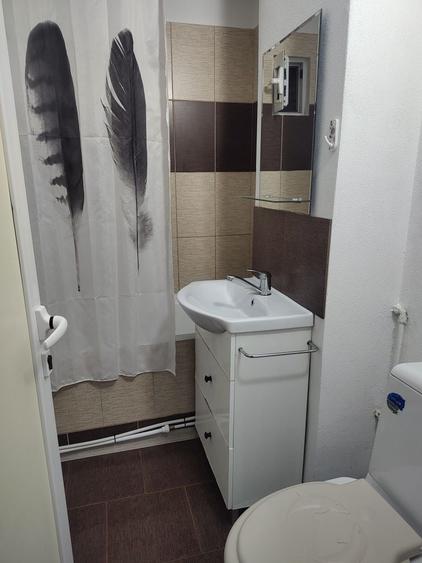 Garsonieră decomandată în Central
