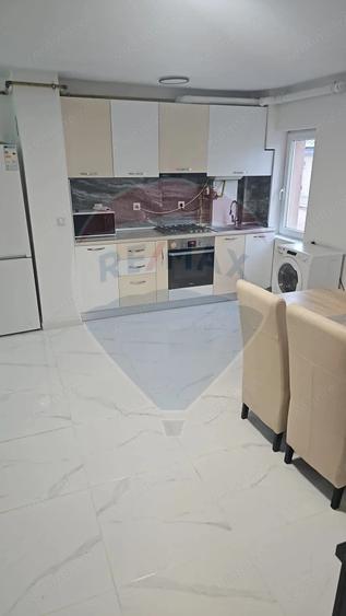Apartament cu 3 camere decomandat, mobilat în Ultracentral