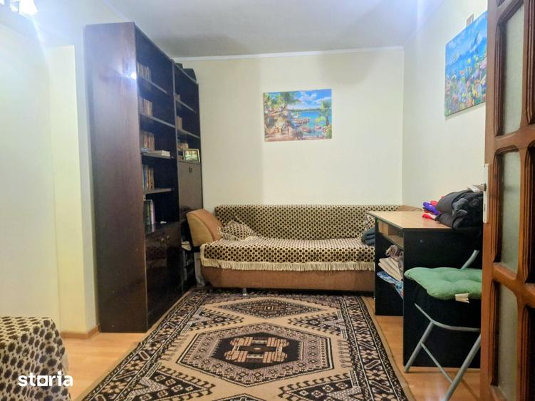 Casă cu 5 camere cu Teren 211 Mp în Brătianu