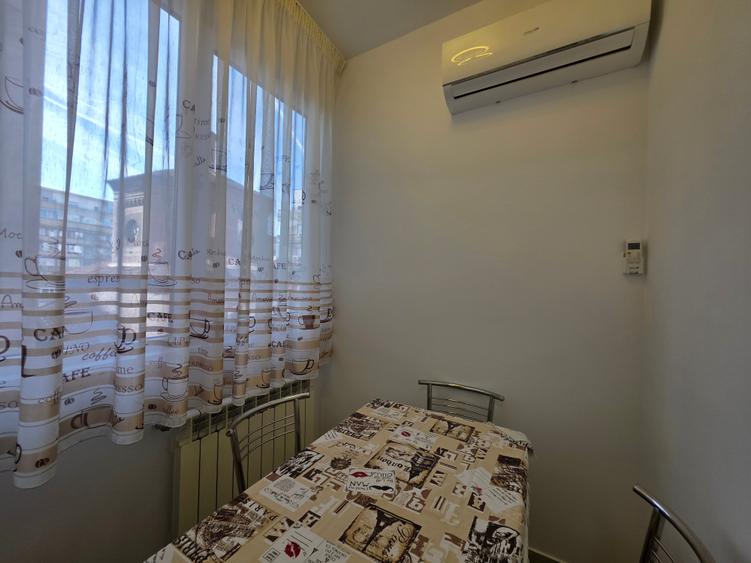 Apartament cu 2 camere semidecomandat în Universitate