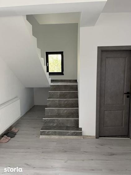 Casă cu 4 camere cu Teren 138 Mp în Holboca