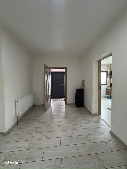 Casă cu 3 camere cu Teren 500 Mp în Central