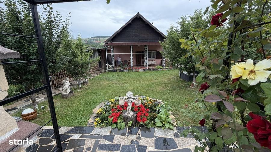 Casă cu 2 camere în Luna