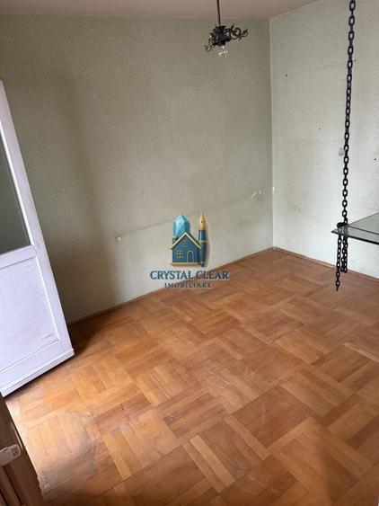 Apartament cu 2 camere nedecomandat în 7 Noiembrie