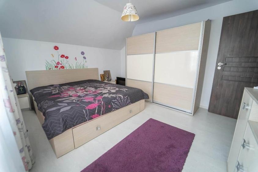 Casă individuală cu 4 camere cu Garaj în Berceni