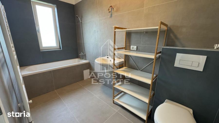 Apartament cu 3 camere în Torontalului