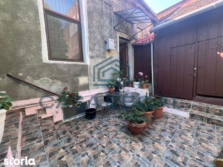 Apartament cu 2 camere, mobilat în Central