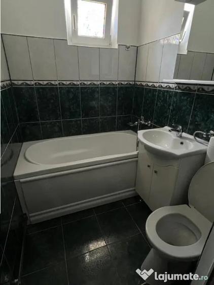 Apartament cu 2 camere semidecomandat în Florilor