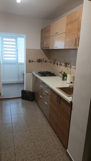 Apartament cu 2 camere decomandat în Broșteni