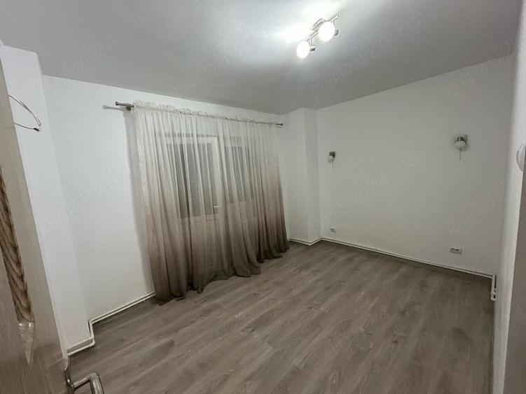 Apartament cu 4 camere decomandat în Ultracentral