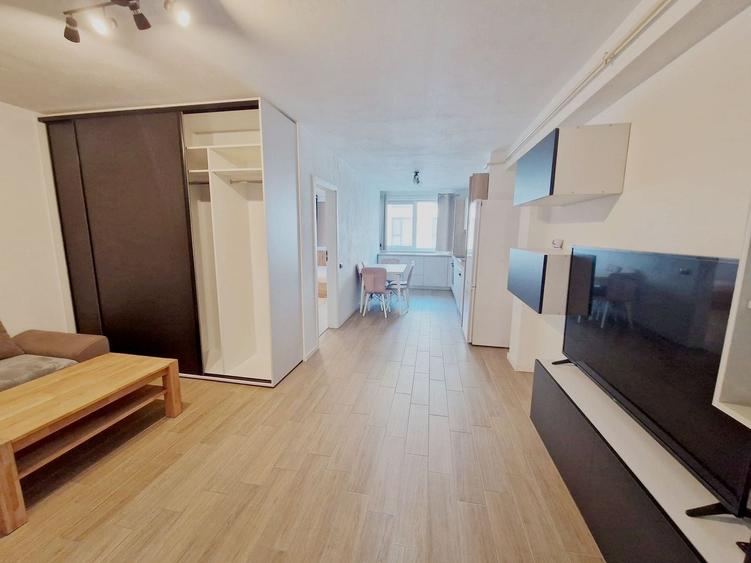 Apartament cu 2 camere semidecomandat, mobilat în Florești — fotografia 2