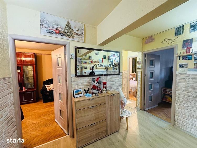 Apartament cu 2 camere decomandat în Cristian