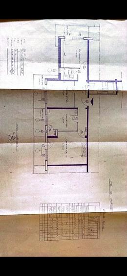 Apartament cu 3 camere decomandat în Exterior Vest