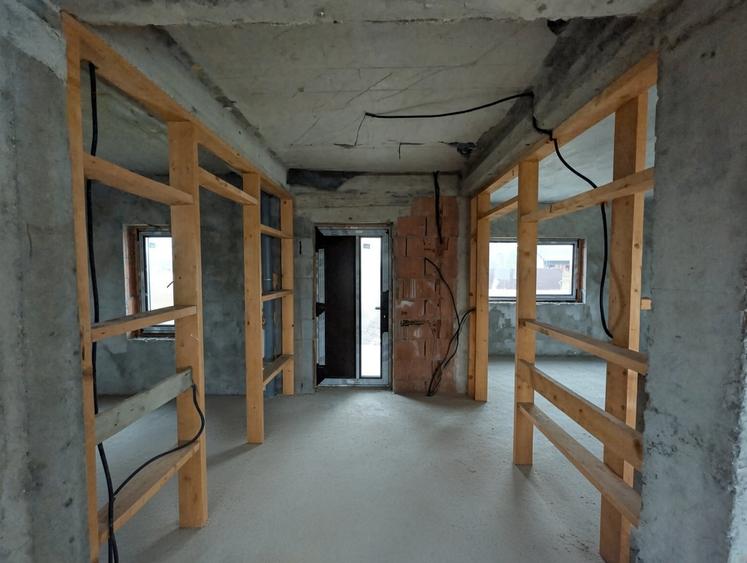 Casă individuală cu 5 camere cu Canalizare în Moara Vlăsiei