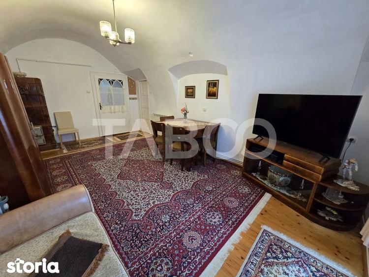 Casă cu 4 camere cu Teren 101 Mp în Orașul de Jos