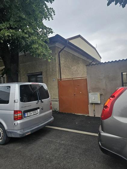 Casă cu 3 camere cu Teren 185 Mp în Gara de Nord