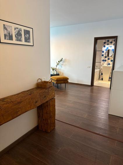 Apartament cu 3 camere decomandat în Uverturii