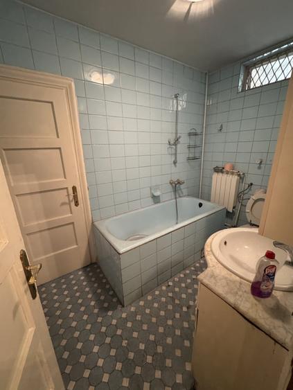 Casă individuală cu 4 camere cu Canalizare în Ultracentral