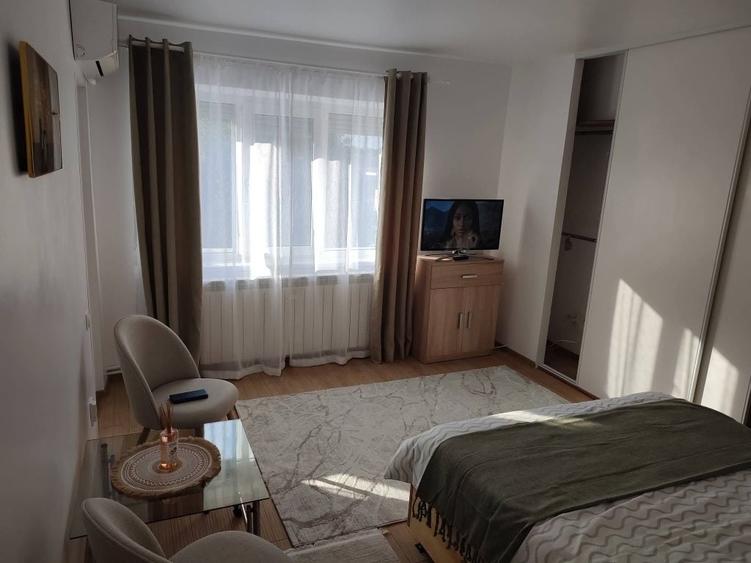 Garsonieră decomandată în Exterior Vest