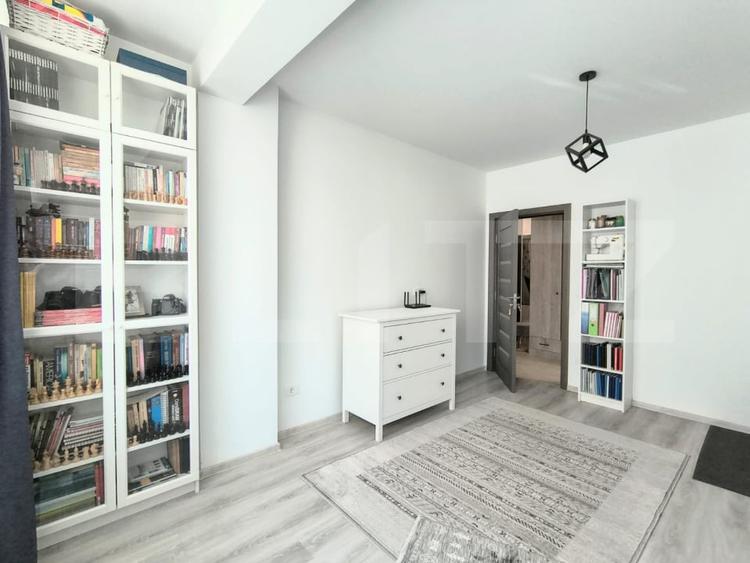 Apartament cu 3 camere decomandat, mobilat în Burdujeni
