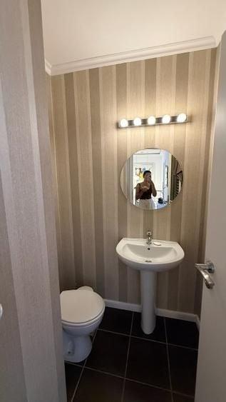 Apartament cu 3 camere decomandat în Tei