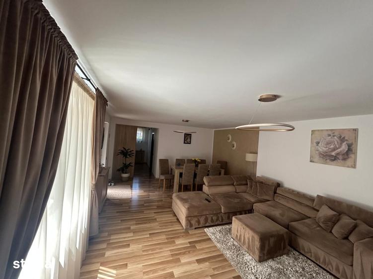 Casă cu 5 camere cu Teren 325 Mp în Central