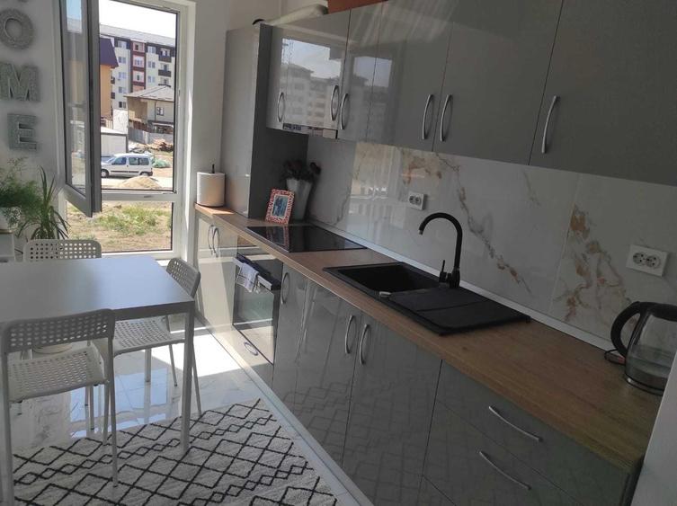 Vand garconiera strada Sergent Ilie Petre 13 E - 2