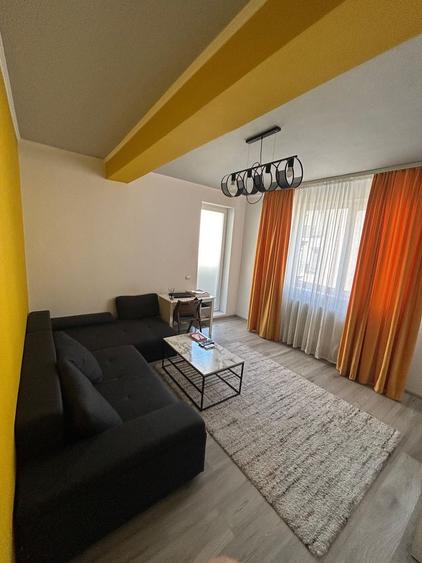 Apartament cu 2 camere decomandat în Gura Crivățului