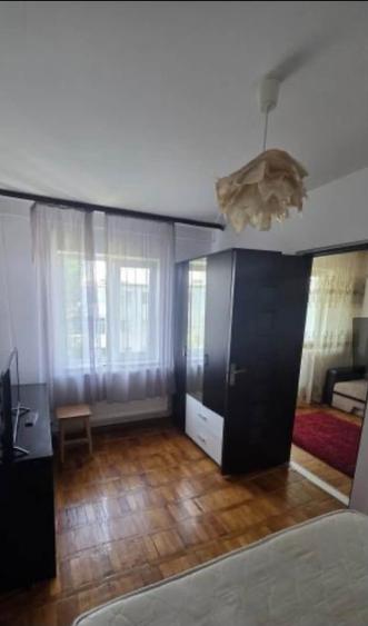 Apartament cu 2 camere semidecomandat în Km 4-5