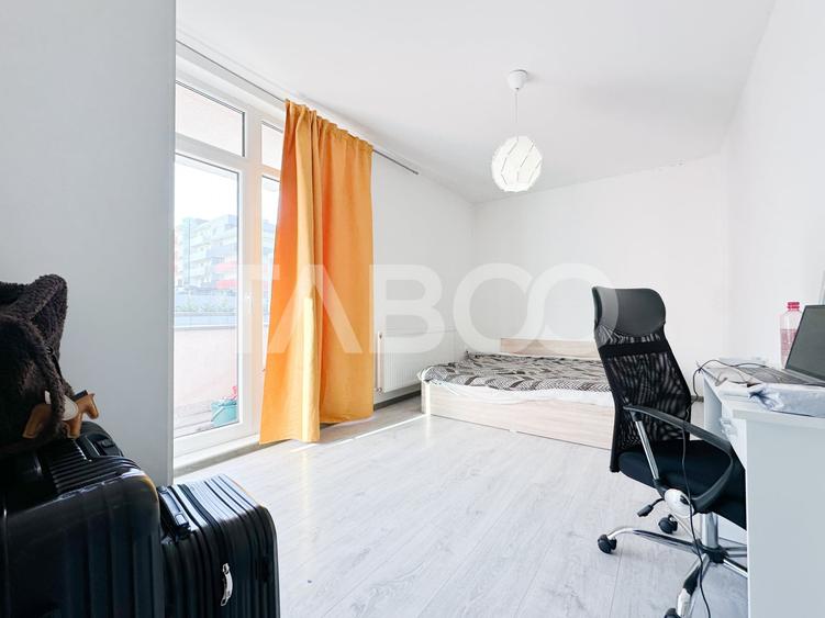 Apartament cu 2 camere semidecomandat, mobilat în Baciu